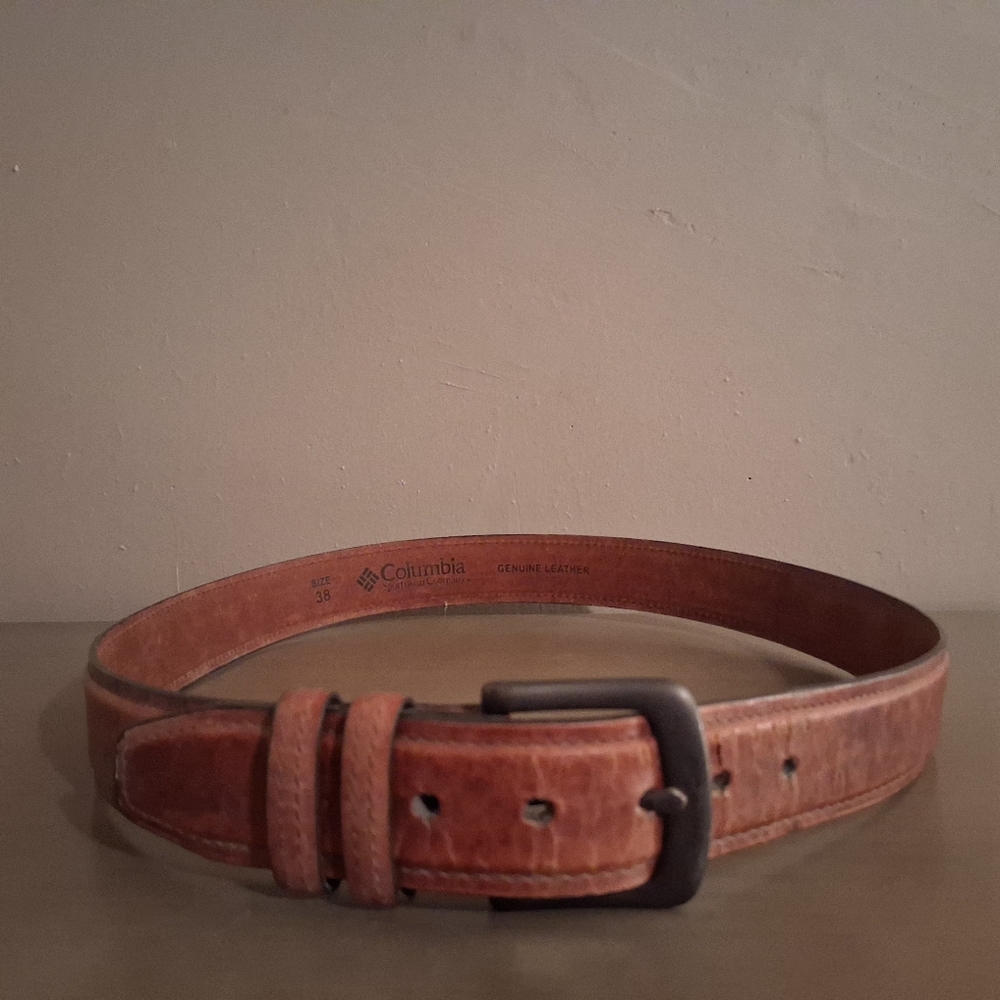 Columbia Leather Men's Belt Size 38